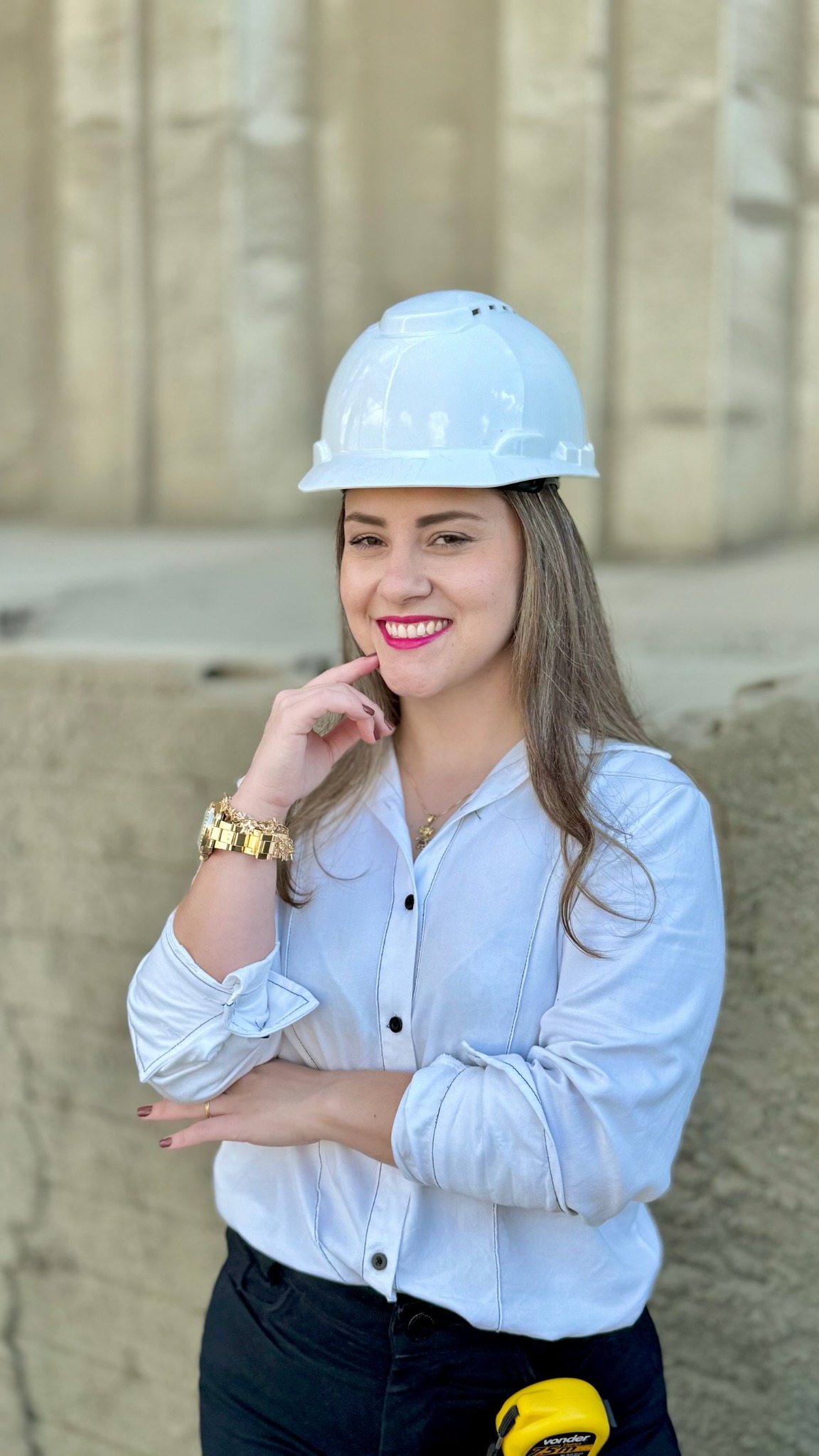 Caroline Gimenes, engenheira civil